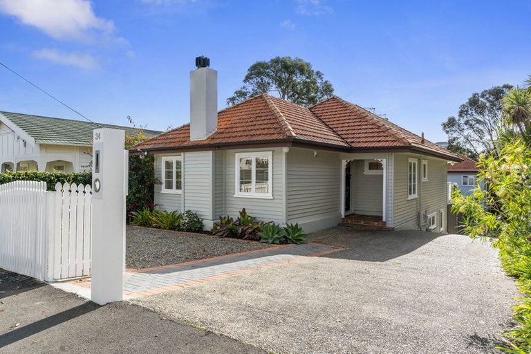 Photo of property in 34 Hastings Parade, Devonport, Auckland, 0624