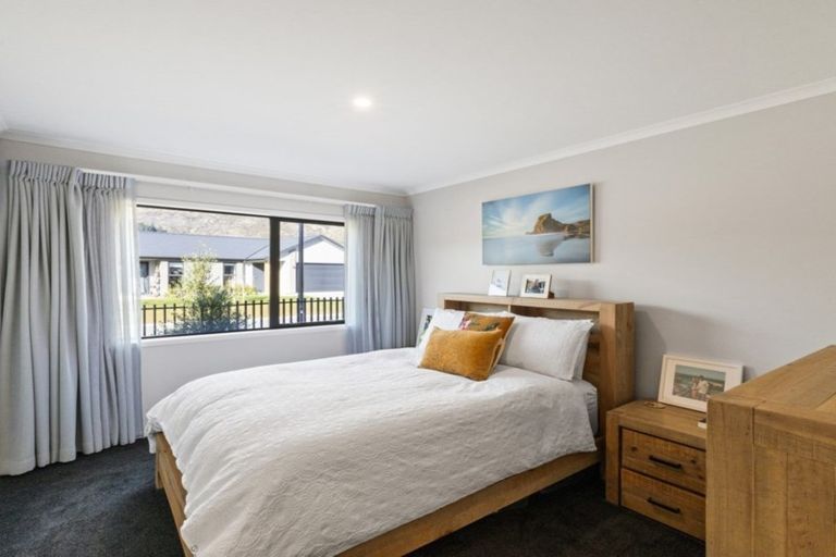 Photo of property in 27 Peterley Road, Lower Shotover, Queenstown, 9304