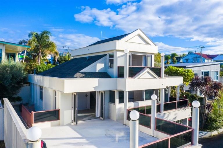 Photo of property in 10a Seaview Road, Whangarei, 0110