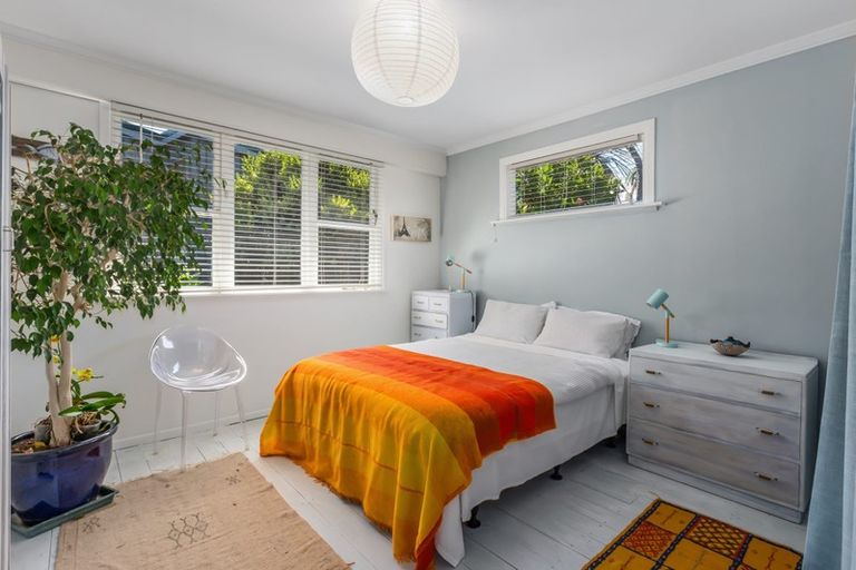 Photo of property in 145 Wellington Road, Paekakariki, 5034