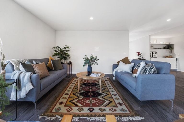 Photo of property in 1 Condor Crescent, Waiwhakaiho, New Plymouth, 4312