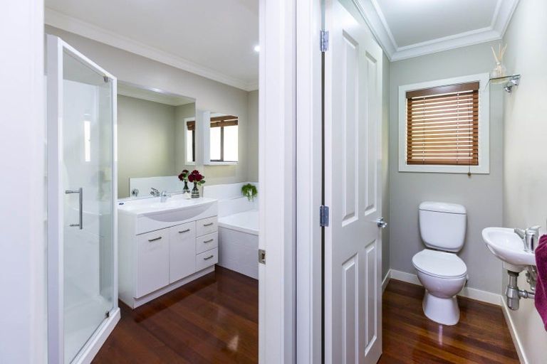 Photo of property in 13 Sylvan Way, Silverstream, Upper Hutt, 5019