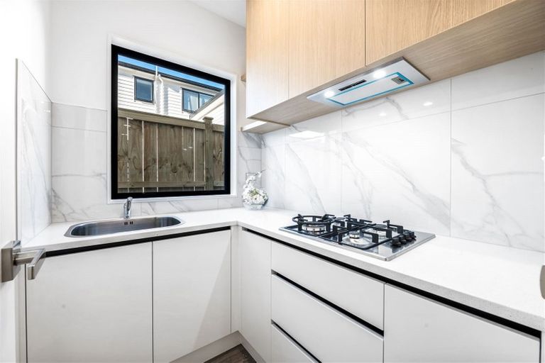 Photo of property in 4 Puruatanga Drive, Flat Bush, Auckland, 2019