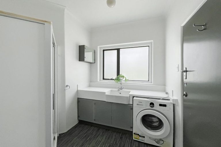 Photo of property in 95 Florence Avenue, Palmerston North, 4414