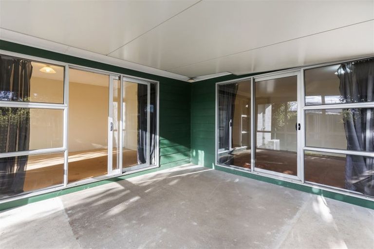 Photo of property in 47 Oakley Crescent, Hornby, Christchurch, 8042