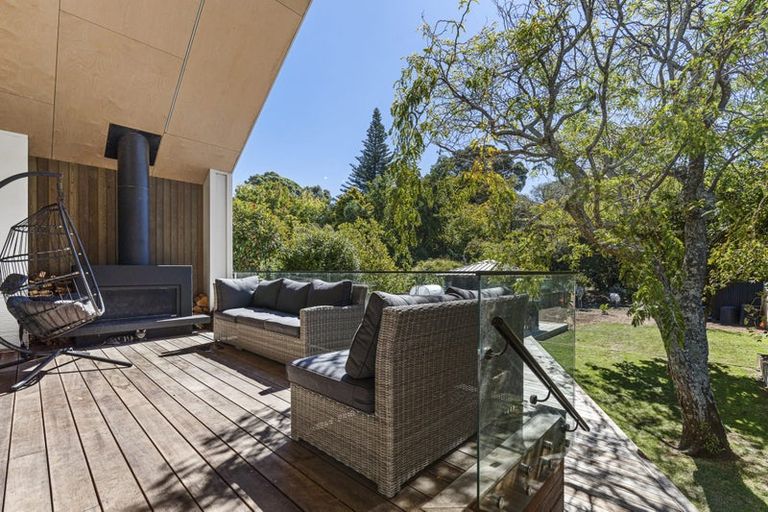 Photo of property in 6 Aubrey Street, New Plymouth, 4310