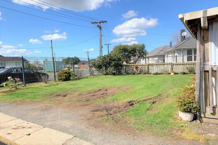 Photo of property in 7 Nola Crescent, Otara, Auckland, 2023