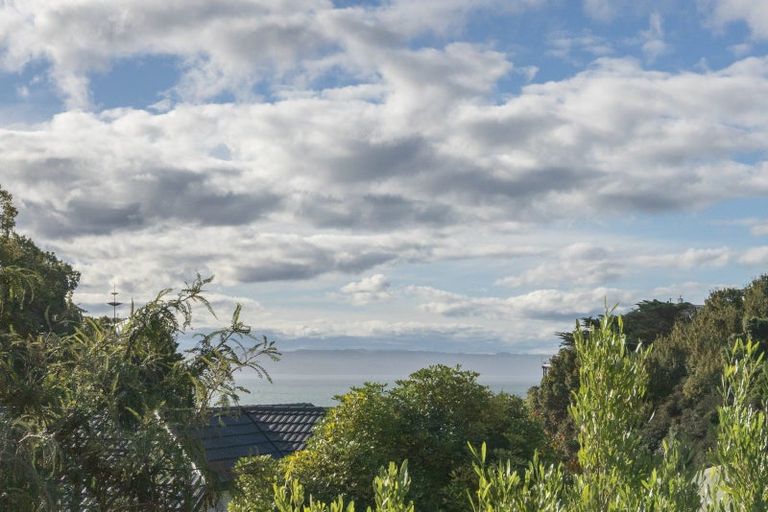 Photo of property in 4 Amner Place, Bluff Hill, Napier, 4110