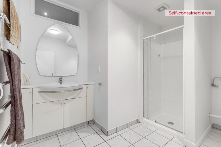 Photo of property in 3 Oak Avenue, Paremata, Porirua, 5024