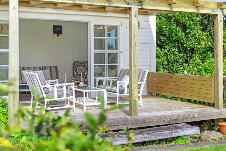 Photo of property in 3 Hadfield Road, Peka Peka, Waikanae, 5391