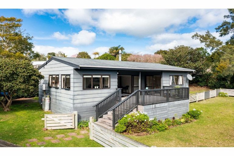 Photo of property in 13 Tara Road, Mangawhai, Kaiwaka, 0573