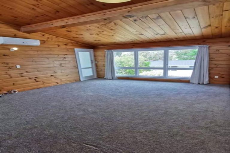 Photo of property in 2/15 Selwyn Crescent, Forrest Hill, Auckland, 0620