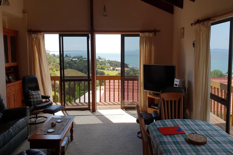 Photo of property in 26 Bay View Road, Cable Bay, 0420