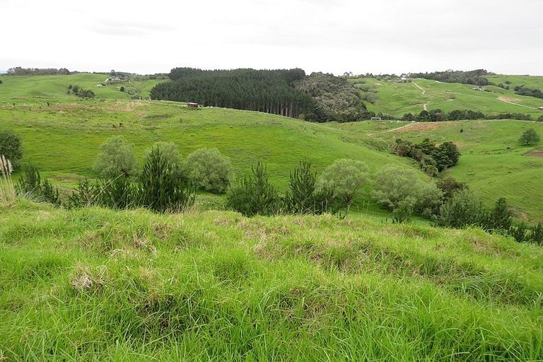 Photo of property in 289 Franklin Road, Paparoa, 0571