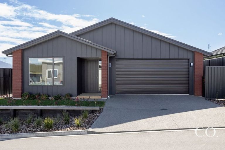 Photo of property in 22 Pioneer Crescent, Omokoroa, 3114