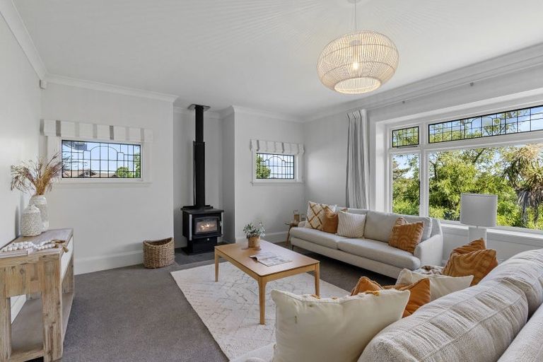 Photo of property in 7 Hackthorne Road, Cashmere, Christchurch, 8022