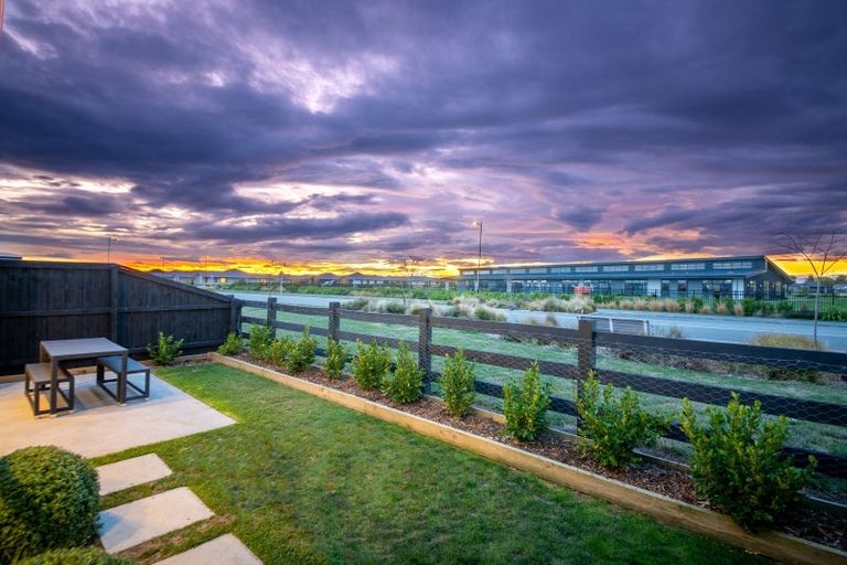 Photo of property in 37 Upham Lane, Rolleston, 7615