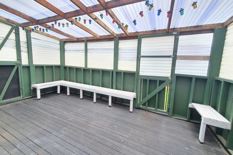 Photo of property in 488 Swanson Road, Ranui, Auckland, 0612