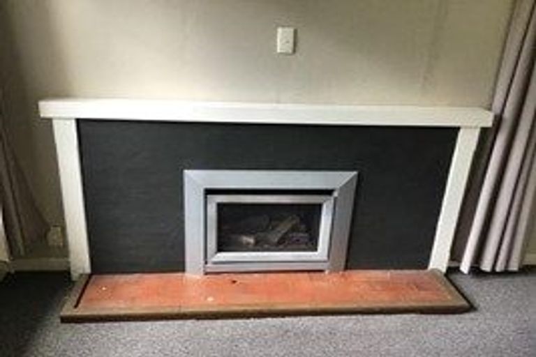 Photo of property in 63 Puriri Road, Waikanae, 5036