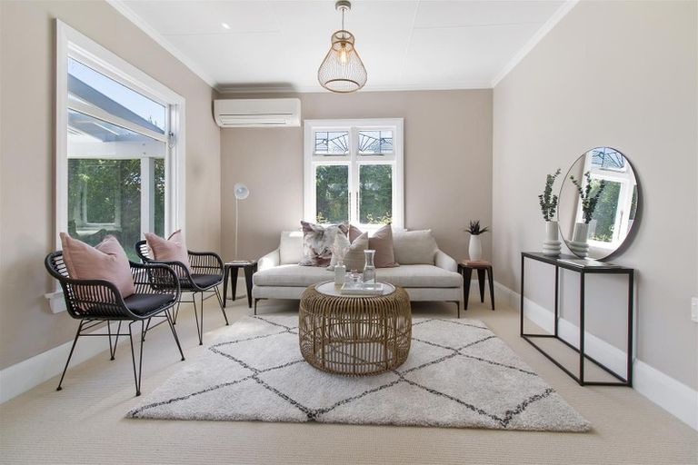 Photo of property in 8 Herbert Street, Waimate, 7924