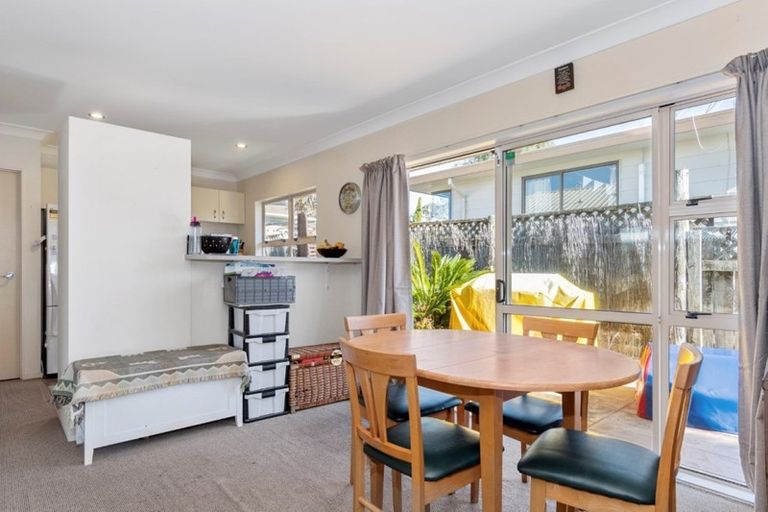 Photo of property in 4b Queen Road, Bellevue, Tauranga, 3110