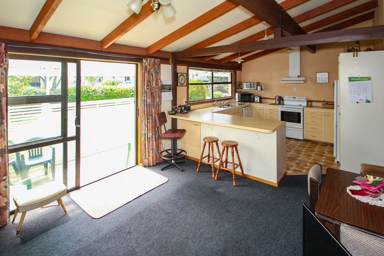 Photo of property in 28 Charles Street, Weston, Oamaru, 9401