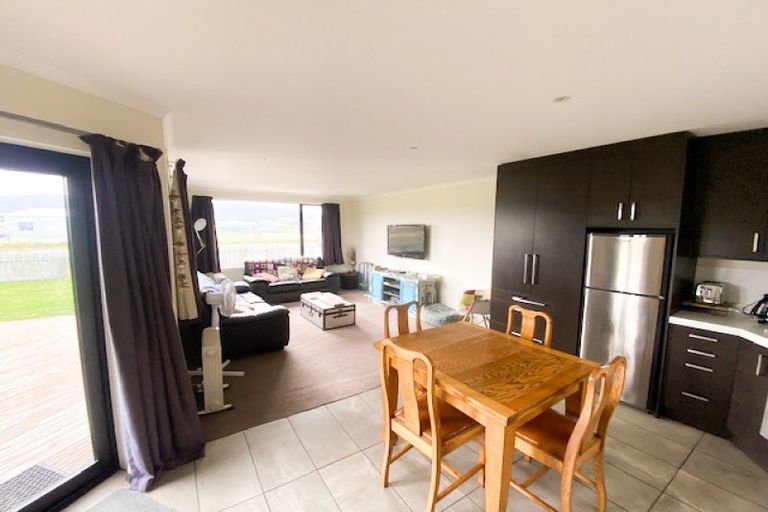 Photo of property in 71 Stafford Street, Orepuki, Riverton, 9881