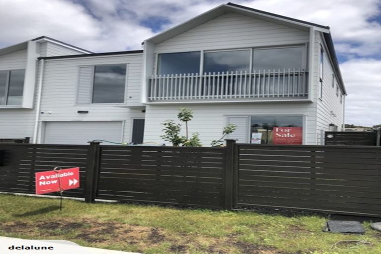Photo of property in 40 Owen Chapman Drive, Red Beach, 0932