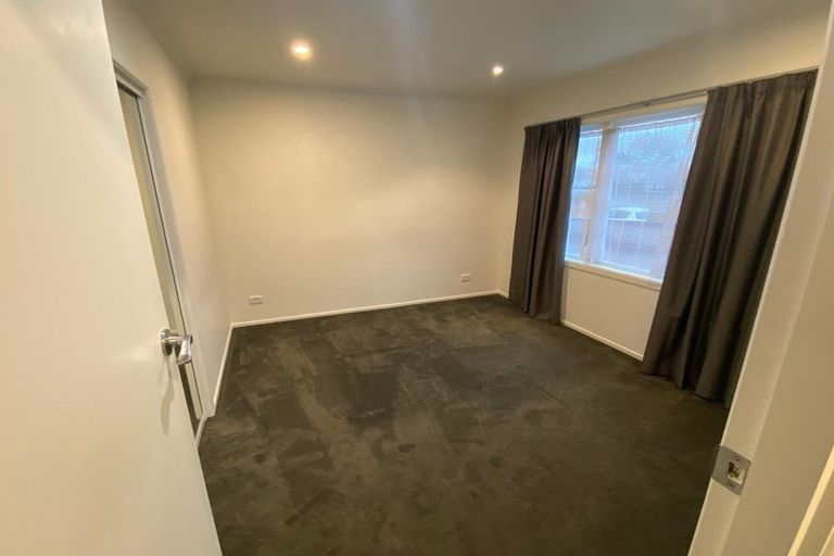 Photo of property in 30 Oregon Drive, Maoribank, Upper Hutt, 5018