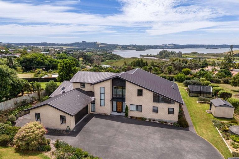 Photo of property in 8 Heron Hill, Kerikeri, 0230