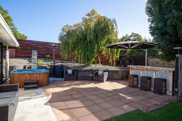 Photo of property in 8 Hart Place, Bridge Hill, Alexandra, 9320