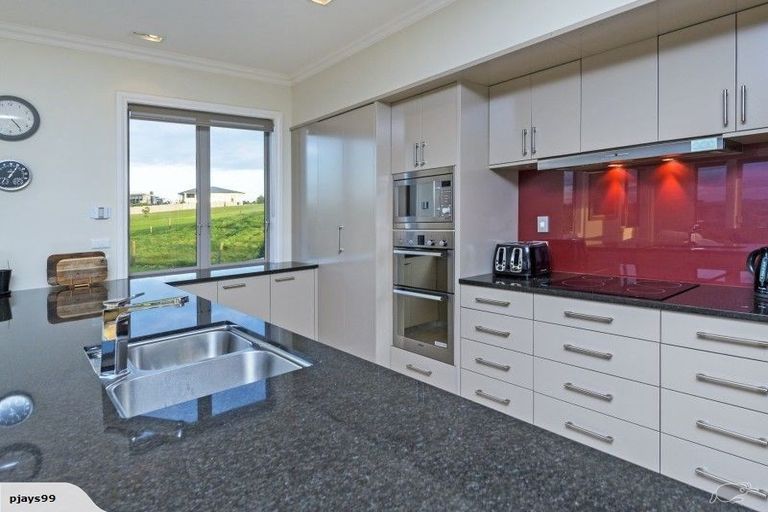 Photo of property in 24 Intrepid Crescent, Beachlands, Auckland, 2018