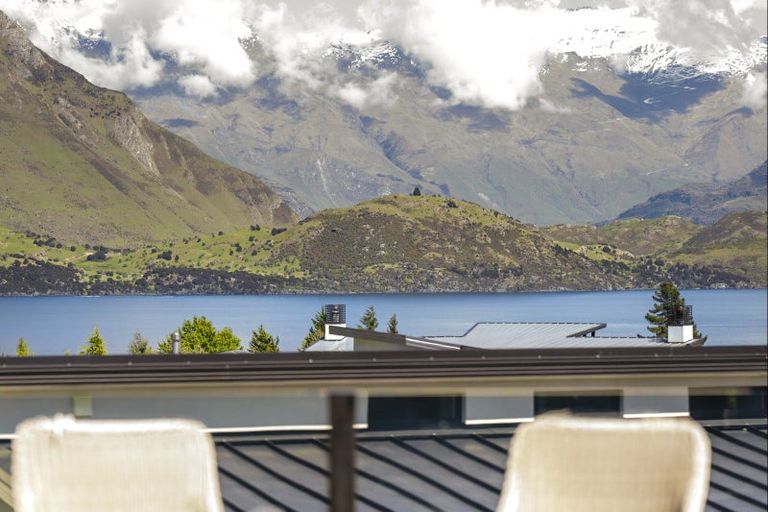 Photo of property in 23 Westview Road, Wanaka, 9305