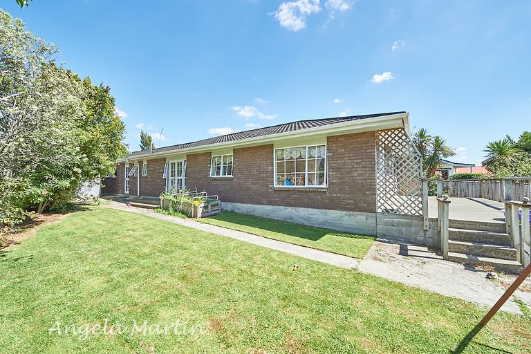 Photo of property in 155 Summerhill Drive, Fitzherbert, Palmerston North, 4410