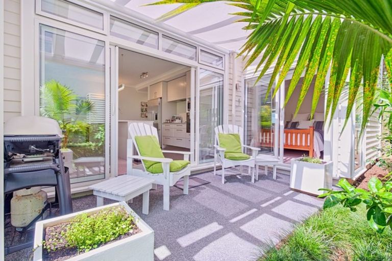 Photo of property in 14 Plantation Terrace, Orewa, 0931
