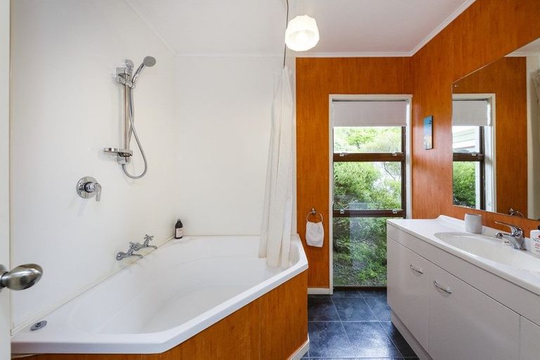 Photo of property in 89 Buick Crescent, Awapuni, Palmerston North, 4412