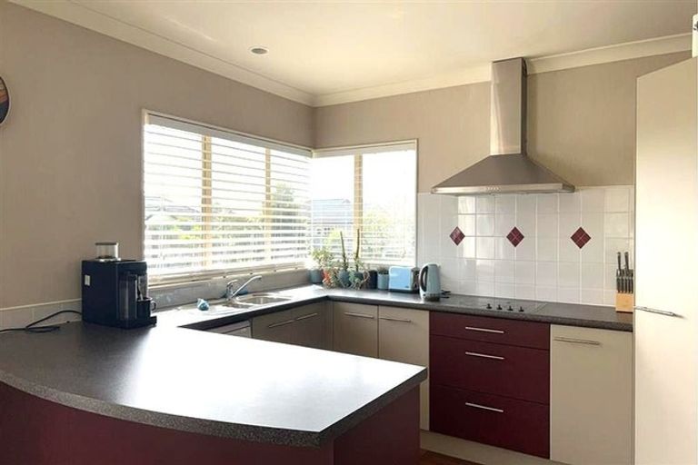 Photo of property in 53 Realm Drive, Paraparaumu, 5032