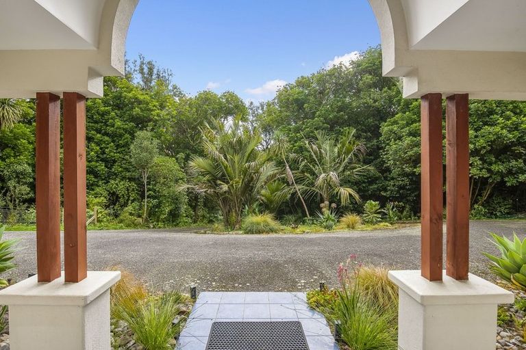 Photo of property in 103 Huia Street, Waikanae, 5391