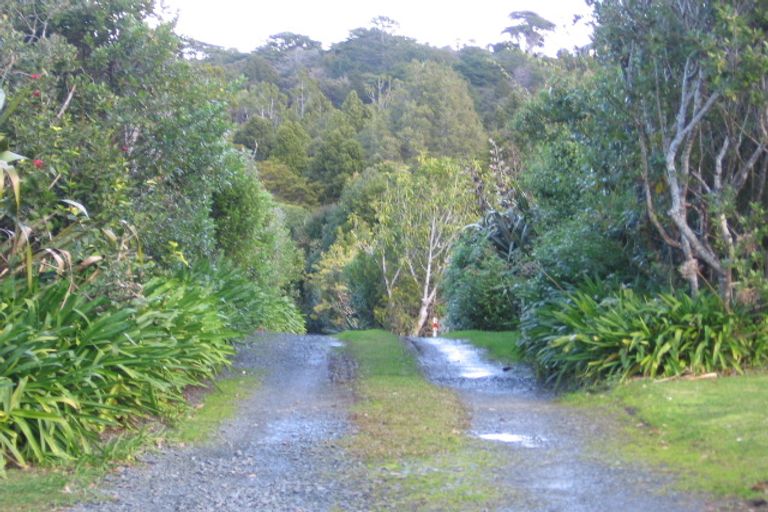 Photo of property in 10 Grand View Road, Leigh, 0985