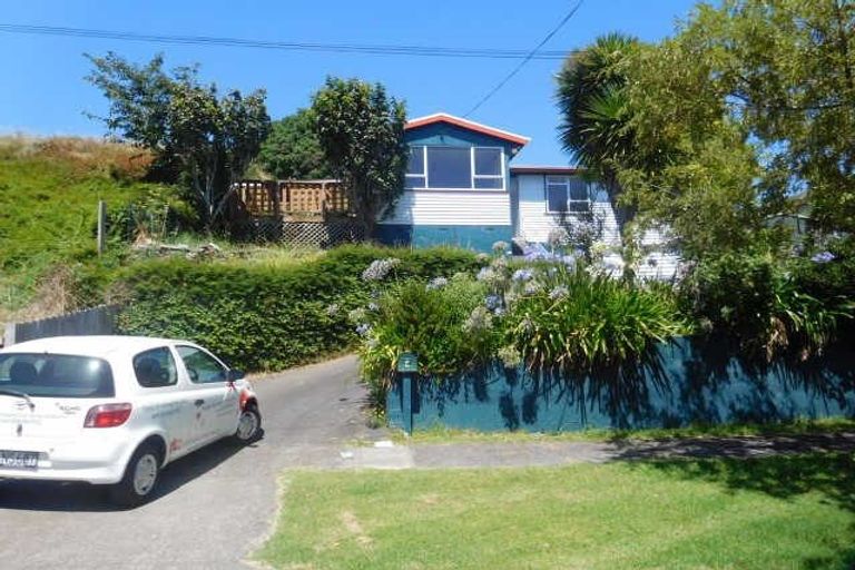 Photo of property in 6 Whakawhiti Street, Marfell, New Plymouth, 4310