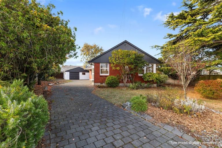 Photo of property in 98 Teesdale Street, Burnside, Christchurch, 8053