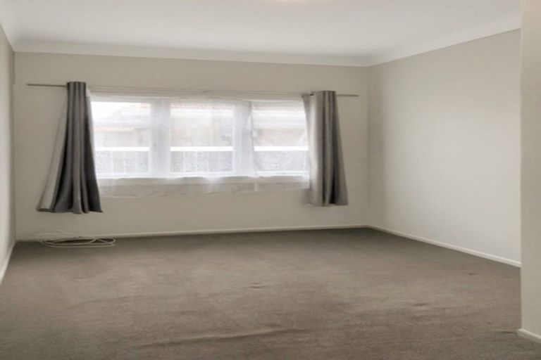 Photo of property in 10 Kimpton Road, Papatoetoe, Auckland, 2025