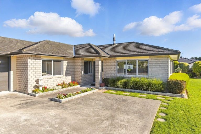 Photo of property in 51 Garth Road, Levin, 5571