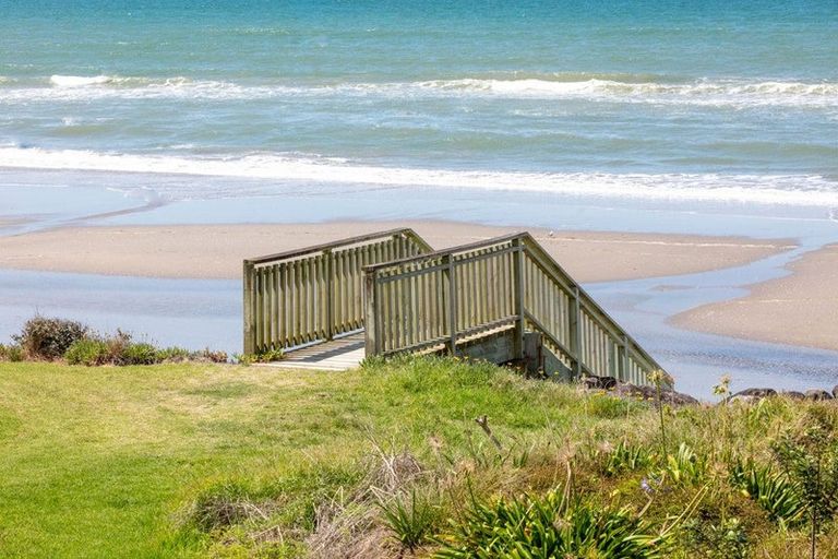 Photo of property in 22 The Loop, Waihi Beach, 3611