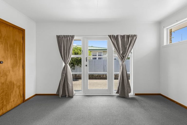 Photo of property in 202a Grove Road, Mayfair, Hastings, 4122