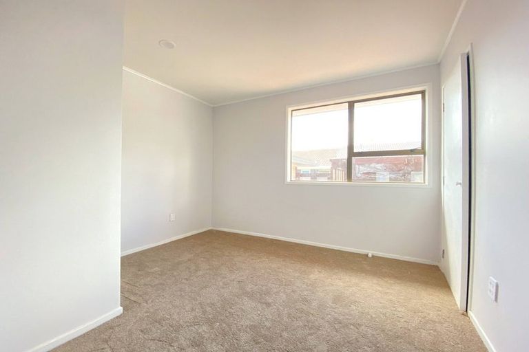 Photo of property in 71 Kennedy Avenue, Forrest Hill, Auckland, 0620