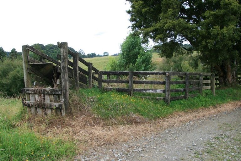 Photo of property in 32 Ri Road, Uruti, 4378
