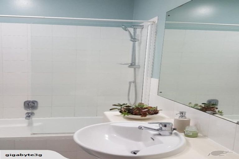 Photo of property in 7a/8 Quay Street, Auckland Central, Auckland, 1010