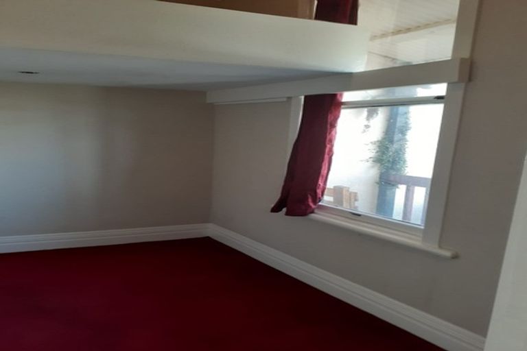 Photo of property in 6-10 Mudges Terrace, Newtown, Wellington, 6021