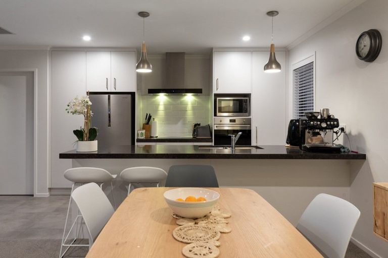 Photo of property in 204 Te Okuroa Drive, Papamoa, 3118